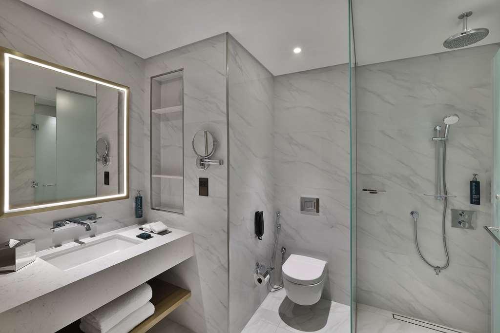 Hilton Garden Inn Dubai Business Bay Værelse billede
