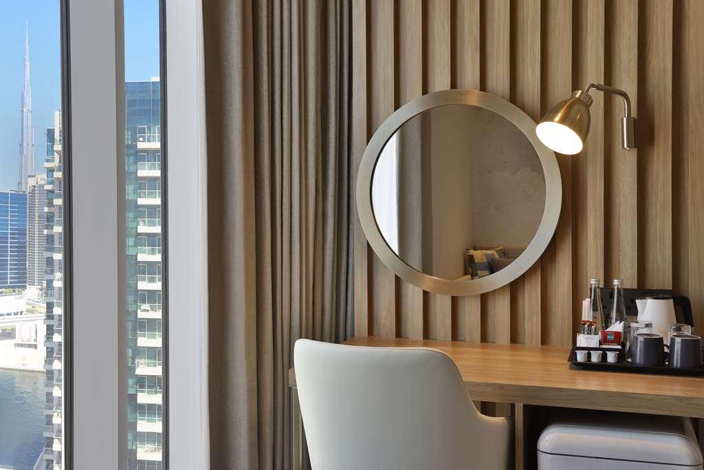 Hilton Garden Inn Dubai Business Bay Værelse billede